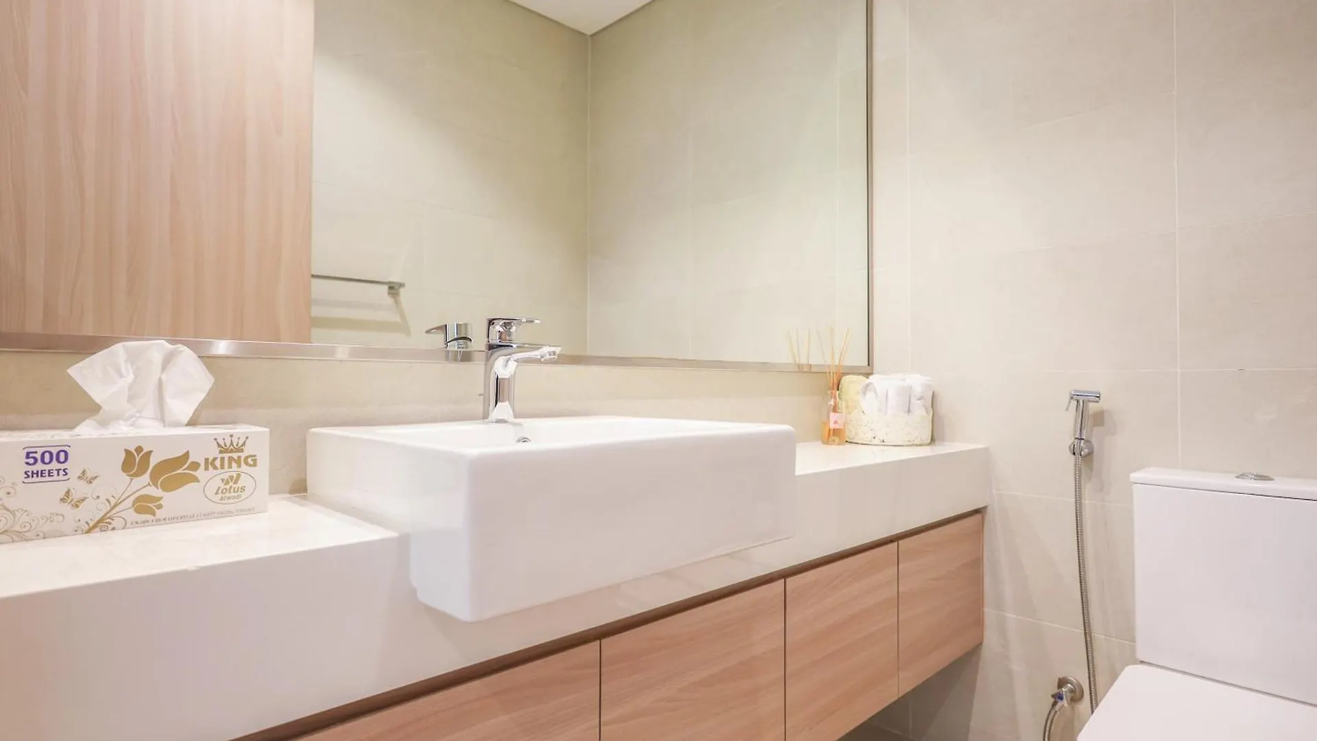 Elite Lux Holiday Homes - Skyline Oasis - 1Bhk Premium Apt In Al Jaddaf Dubai