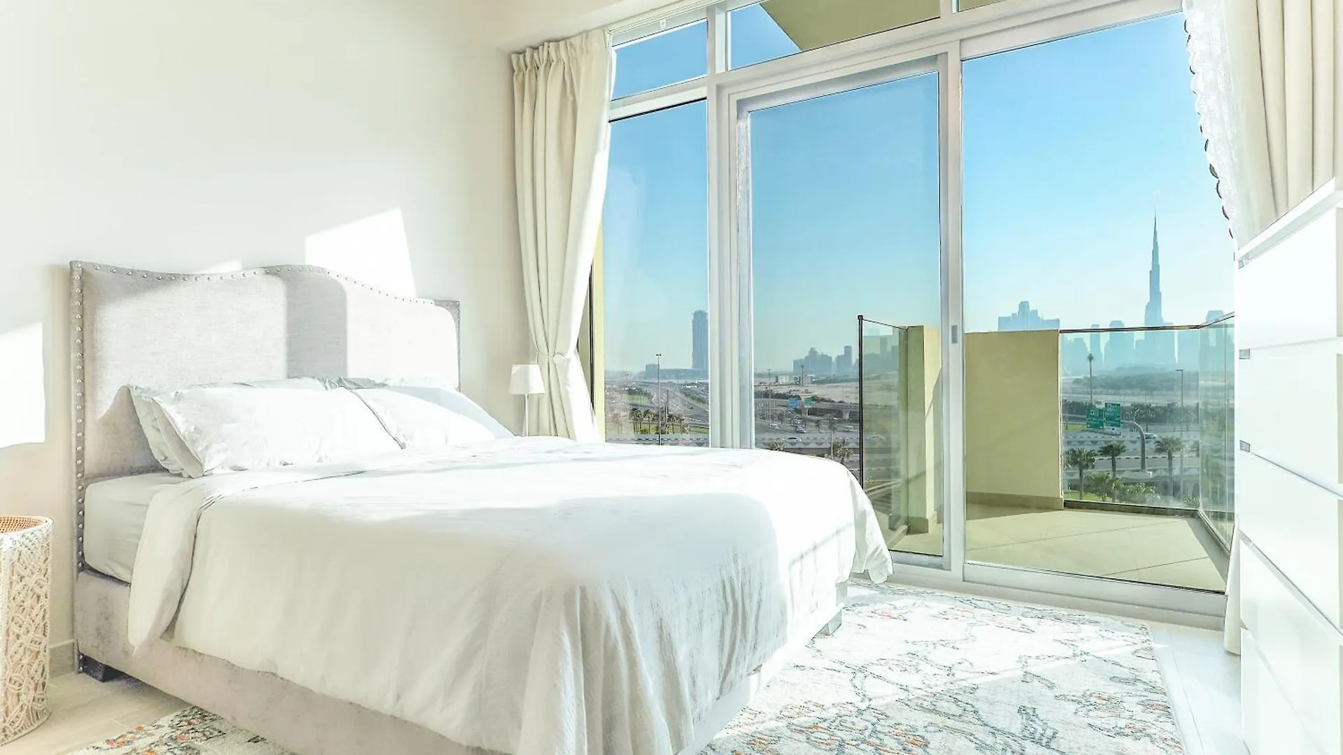 Elite Lux Holiday Homes - Skyline Oasis - 1Bhk Premium Apt In Al Jaddaf Dubai Apartment